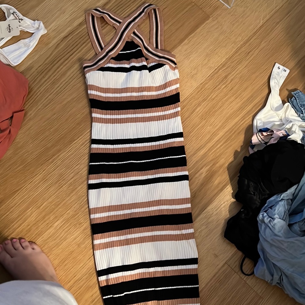 Stretchy, halter dress